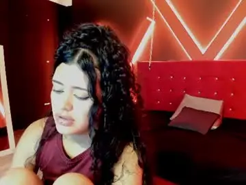 Chaturbate Live Sex Cam of zoe_lara_34