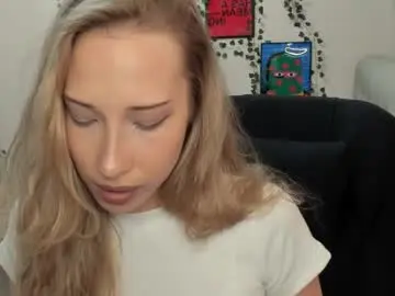 Chaturbate Watch Live Sex Cams of emmarayder