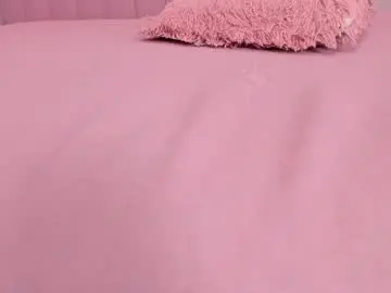 Chaturbate Live Sex Cam of milaowens