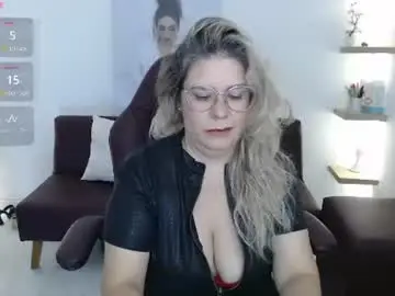 Chaturbate Live Sex Cam of wet_liss