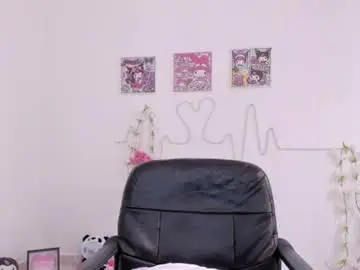 Chaturbate Watch Live Sex Cams of coralinexxx07