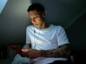 Chaturbate Watch Live Sex Cams of elchicletv