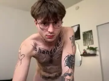 Chaturbate Free Porn Cam of prettyboyszn
