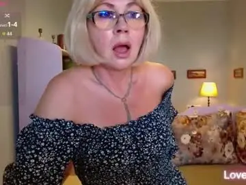 Chaturbate Live Sex Cam of sunny_katty
