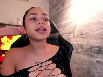 Chaturbate Adult Webcams of carolinefyre