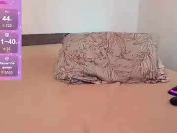 Chaturbate Watch Live Sex Cams of rosebelle1