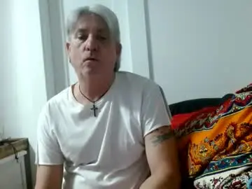 Chaturbate Live Sex Cam of pirate334