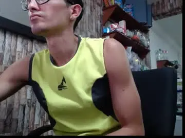 Chaturbate Watch Live Sex Cams of jhosuamoore2