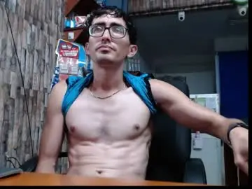 Chaturbate Free Porn Cam of jhosuamoore2