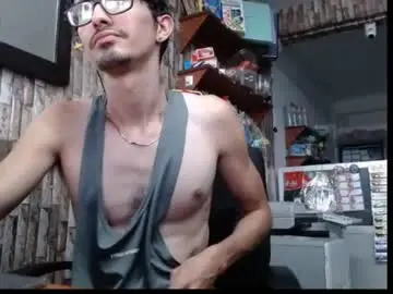 Chaturbate Adult Webcams of jhosuamoore2