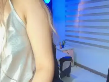 Chaturbate Live Sex Cam of nikolcruz