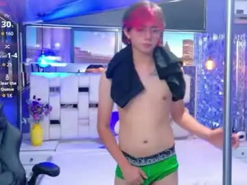 Chaturbate Live Porn of andy_collin5