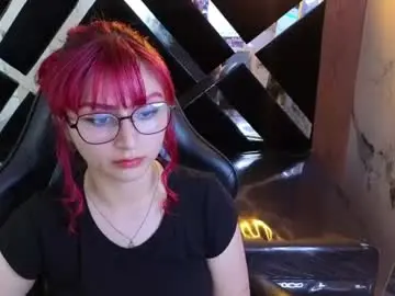 Chaturbate Free Porn Cam of queen_red_v