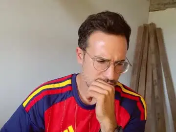 Chaturbate Free Porn Cam of firefighterr88