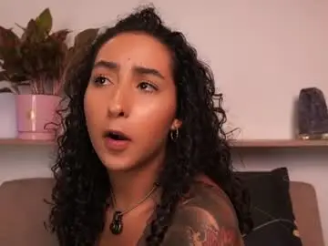 Chaturbate Free Live Porn of agatha_collinss
