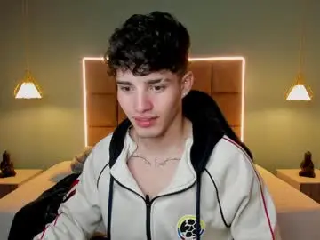 Chaturbate Free Live Porn of alejootwink