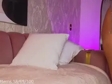 Chaturbate Adult Video Chat of victoriaregia1