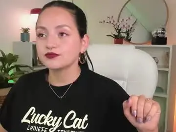 Chaturbate Watch Live Sex Cams of nahiapaws