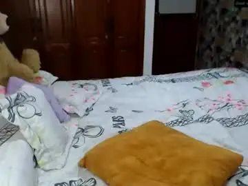Chaturbate Best live sex cam show of camila_rosess