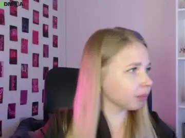Chaturbate Sex Cam of caroline_rosee_