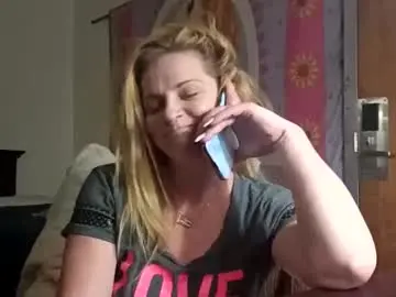 Chaturbate Watch Live Sex Cams of goldendoll1704