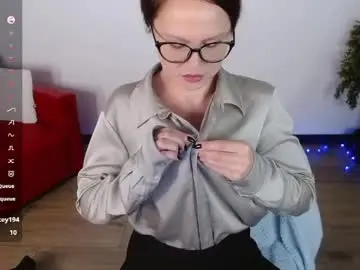 Chaturbate Live Sex Cam of izzy_cam