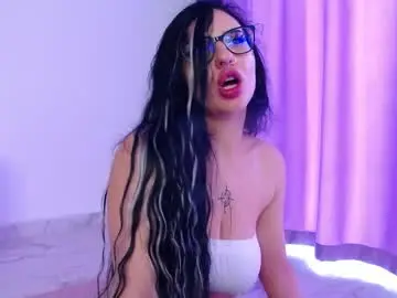 Chaturbate Live Sex of raven_foxxy