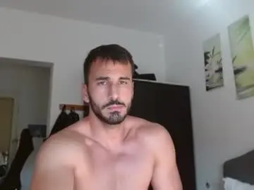 Chaturbate Live Sex of hornyasfuckk33