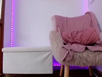 Chaturbate Live Sex Cam of oliviarimes_