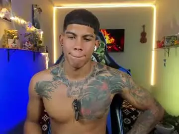 Chaturbate Live Porn of damian_latinxxx