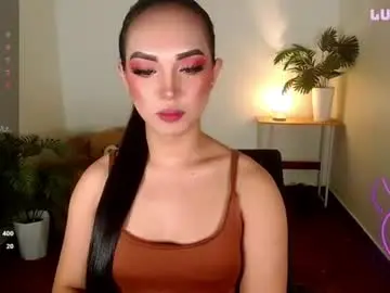 Chaturbate Live Sex of itsmemoiraa69