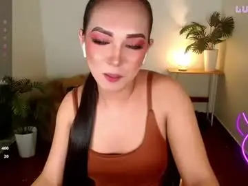 Chaturbate Best Webcam of itsmemoiraa69