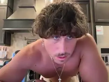 Chaturbate Free Porn Cam of hungkingg22