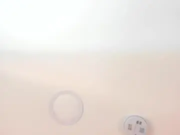 Chaturbate Live Sex Cam of ariavelvet_