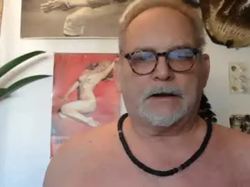 Chaturbate Live Sex Cam of nastydaddyfatcock15