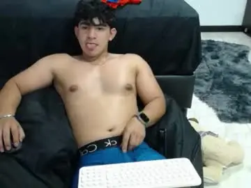 Chaturbate Sex Chat of santii_jr