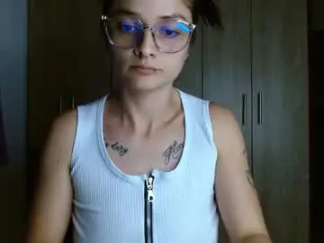 Chaturbate Best Webcam of lilcoralinne_0