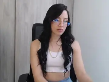 Chaturbate Live Sex Cam of divineisis