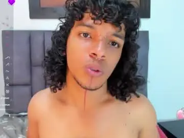 Chaturbate Watch Live Sex Cams of lucas_cruz1