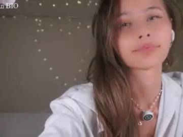 Chaturbate Live Sex Cam of falinecrosthwaite