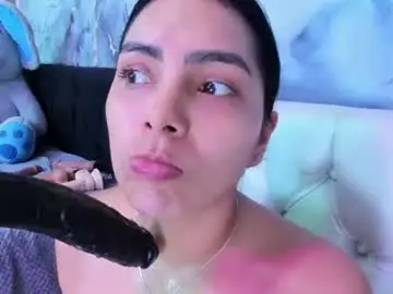 Chaturbate Sex Cam of evelinn_belen