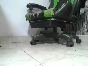 Chaturbate Sex Cam of srfindomfeet_
