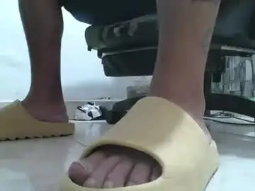 Chaturbate Sex Chat of srfindomfeet_