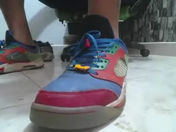 Chaturbate Sex Chat of srfindomfeet_