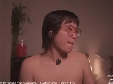Chaturbate Watch Live Sex Cams of meganmei666