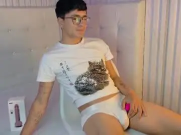 Chaturbate Watch Live Sex Cams of _bryansantana