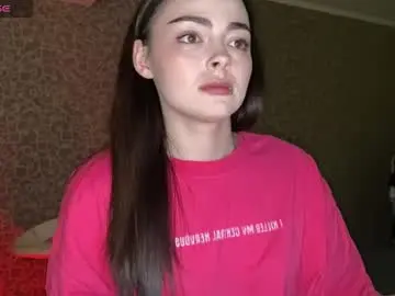 Chaturbate Live Sex Cam of weareyoursun