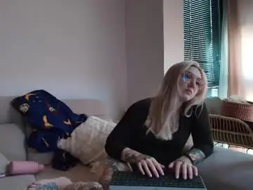Chaturbate Free Live Porn of tattoobbgirl