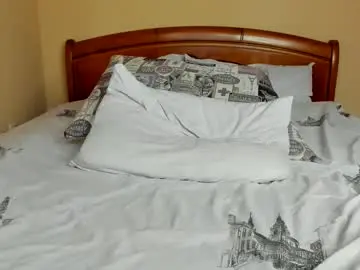 Chaturbate Live Sex Cam of whitepumaari