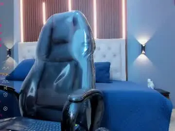 Chaturbate Adult Webcam of mikaela_petite18